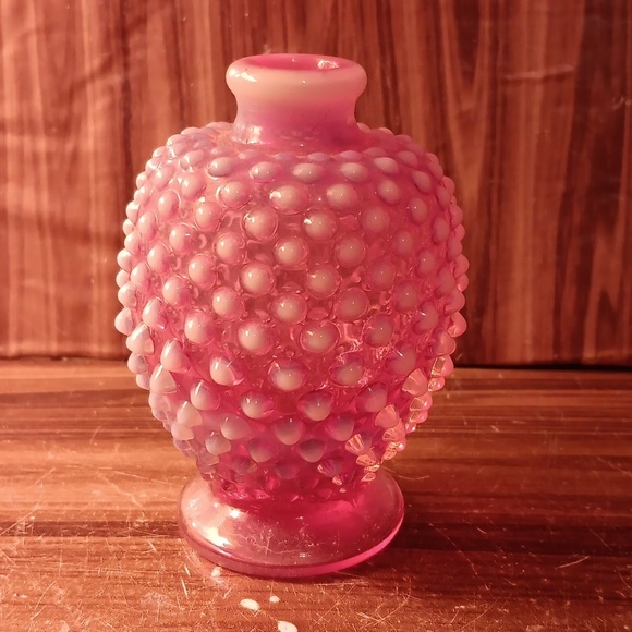 Vintage Fenton cranberry opalescent perfume bottle - Picture 1 of 4
